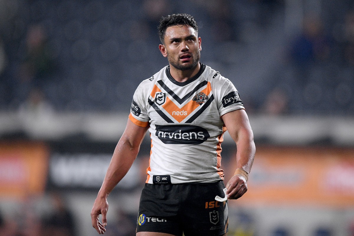 David Nofoaluma commits long-term future to Wests Tigers | LoveRugbyLeague