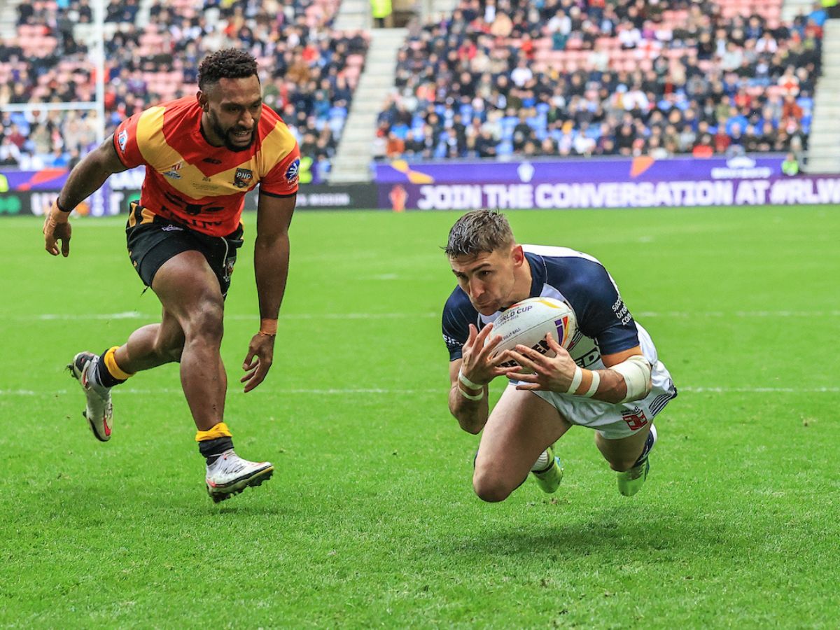 Tommy Makinson England